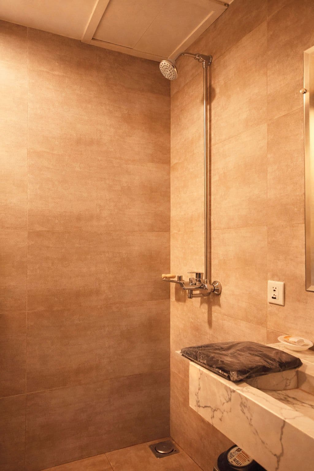 Studio Apartment - Park House Gulberg at Park House, Gulberg — photo 2