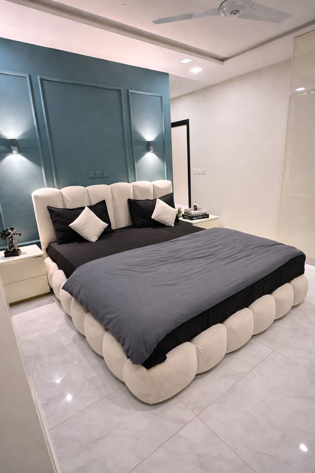 Zameen Opal Apartment 2BHK - Light Heaven at Zameen Opal, Johar Town — photo 5