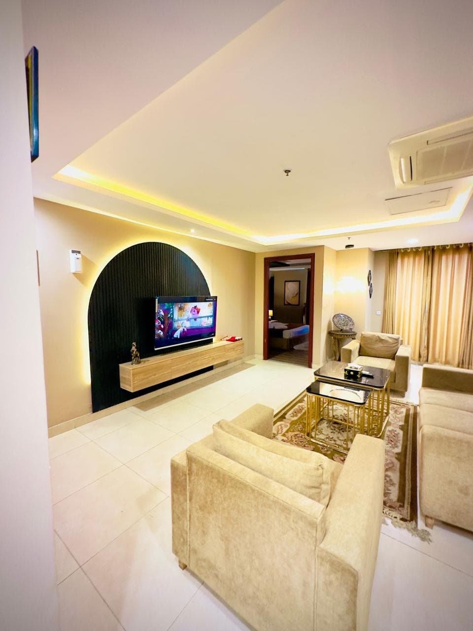 Gold Crest One Bed at Gold Crest, DHA Phase 4, photo 12