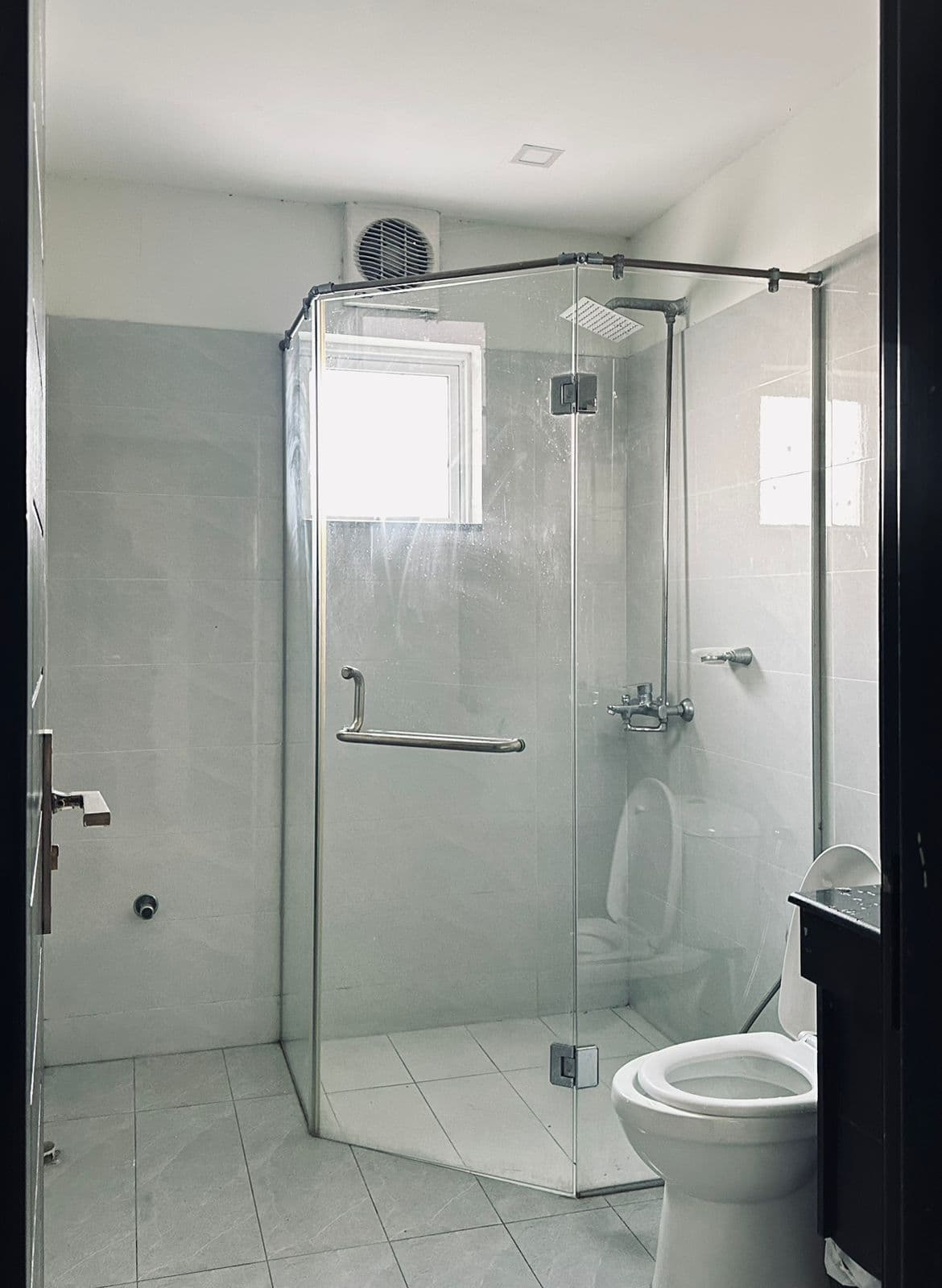Zameen Opal Apartment 2BHK - Light Heaven at Zameen Opal, Johar Town — photo 4
