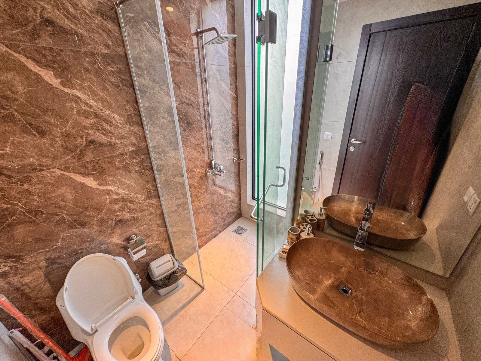 Zameen Aurum 1BHK Panelled at Zameen Aurum, Gulberg, photo 10