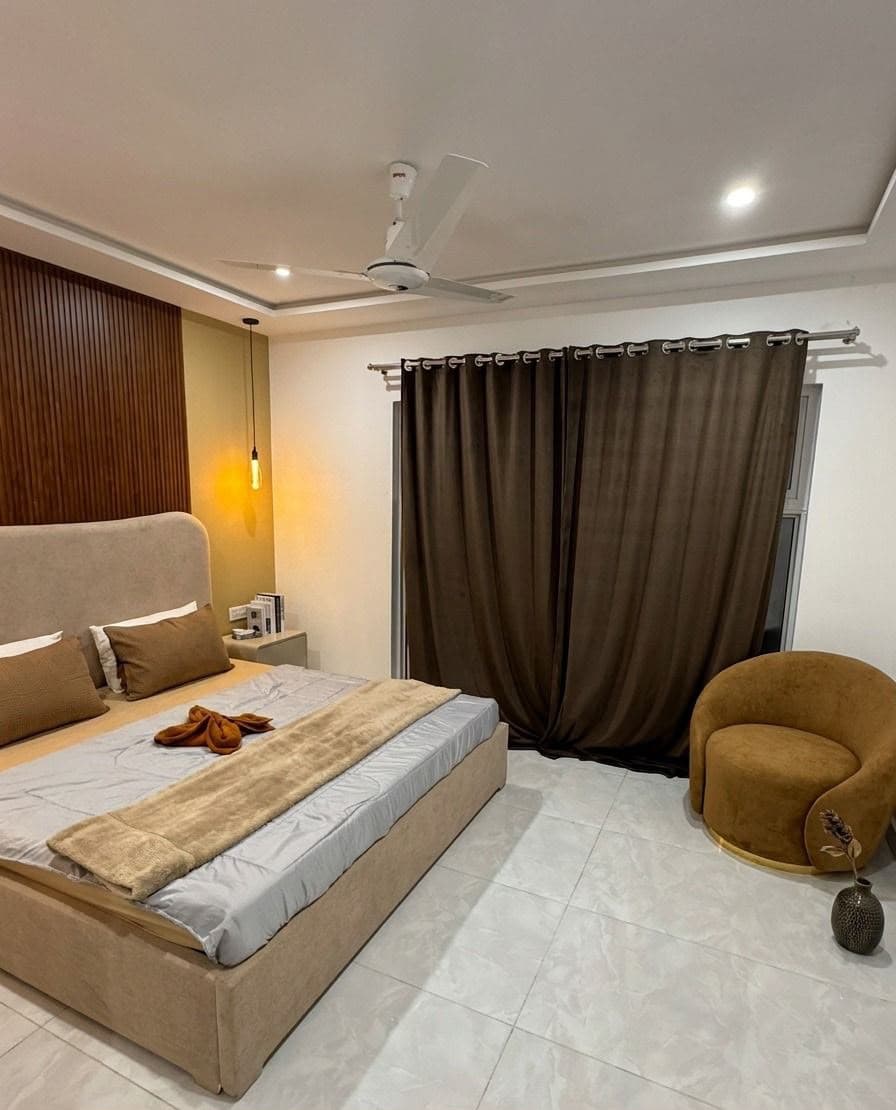 Cozy One Bed at Park House, Gulberg — photo 7