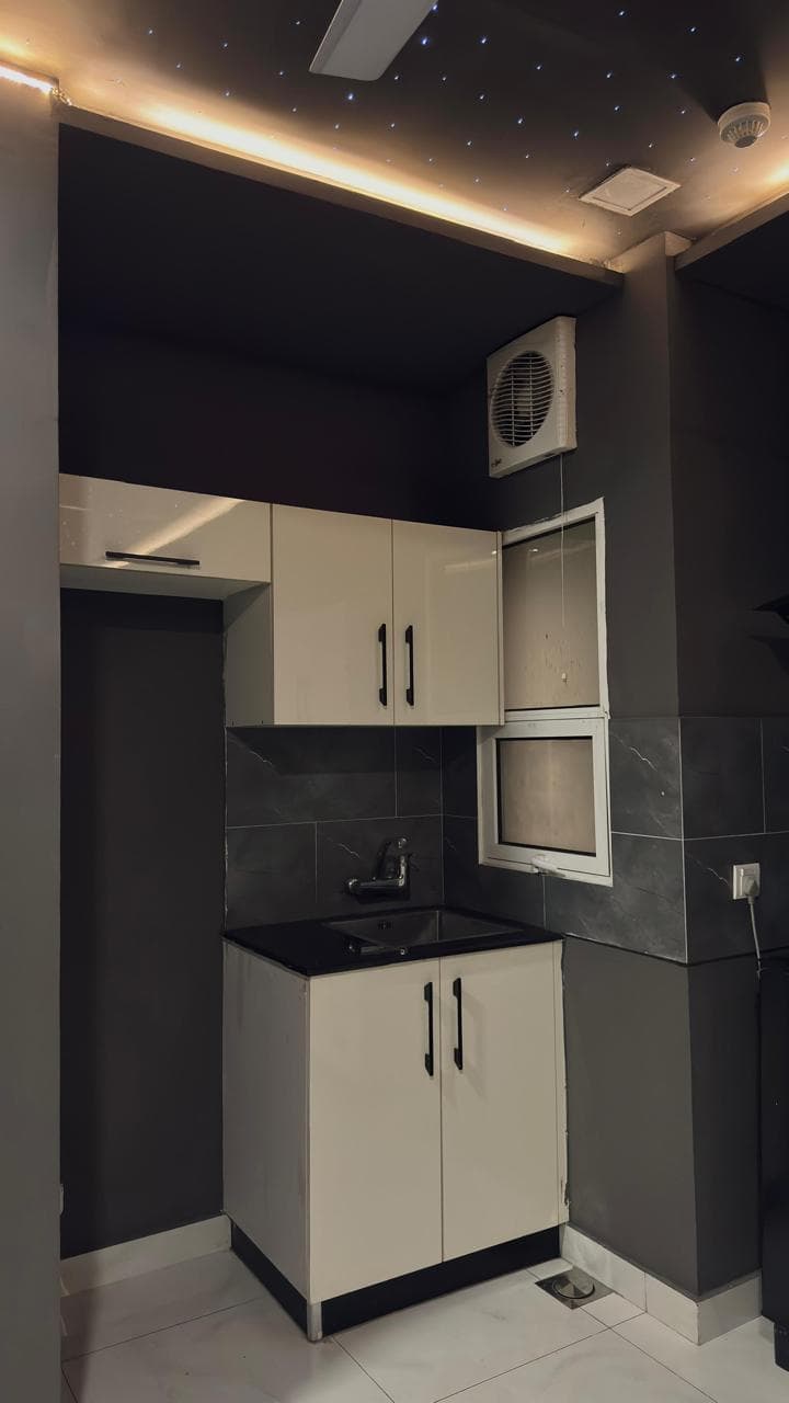 Zameen Opal 1BHk Star Light & Dark Theme at Zameen Opal, Johar Town — photo 8