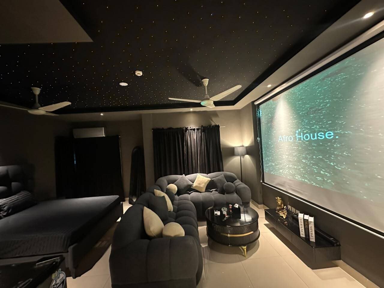 DVA Cinema Studio at Defence View (DVA), photo 1