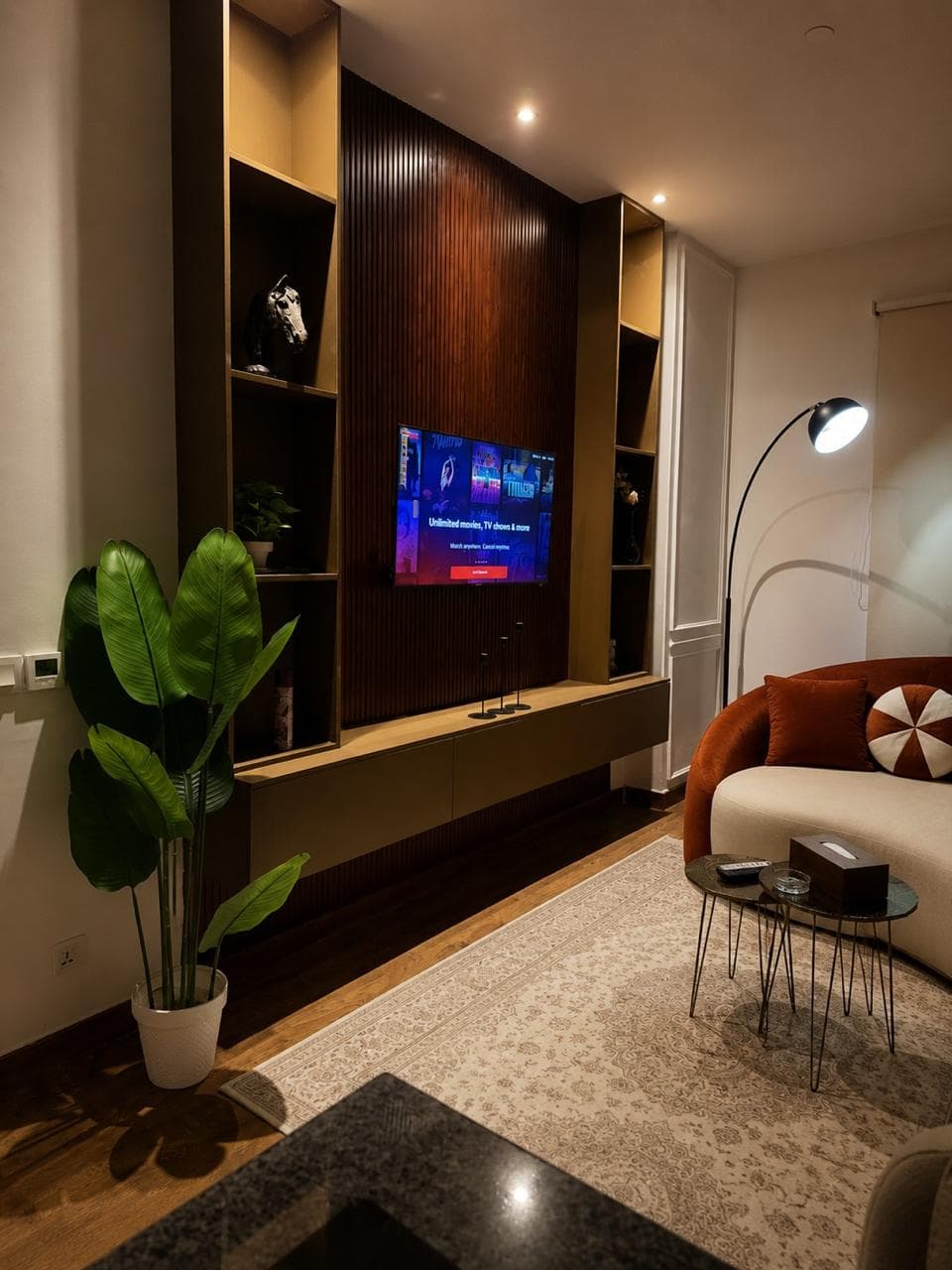 1BHK - Penta Square at Penta Square, DHA Phase 5 — photo 3