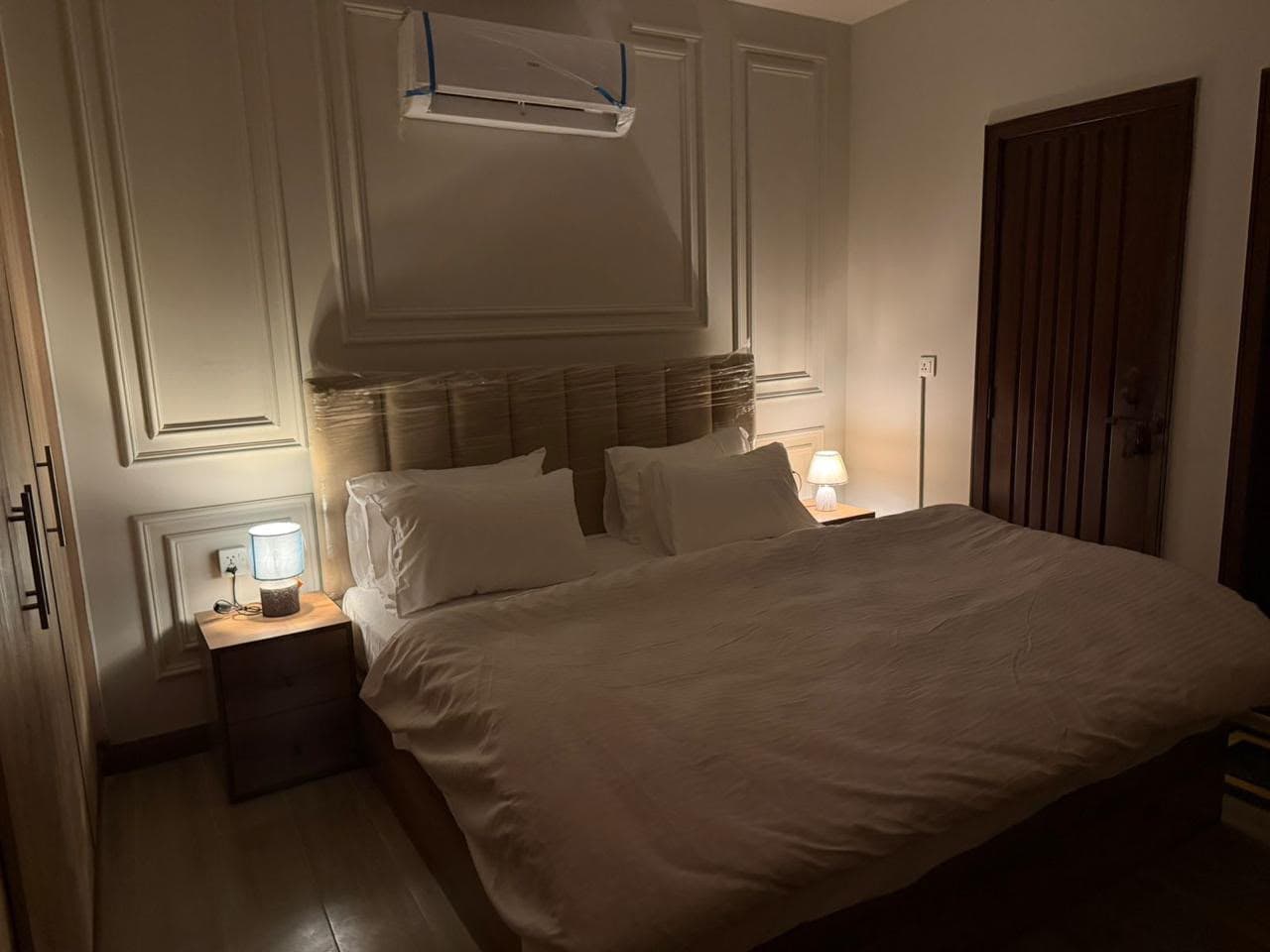 3BHK Cozy Vibe Apartment at Penta Square, DHA Phase 5