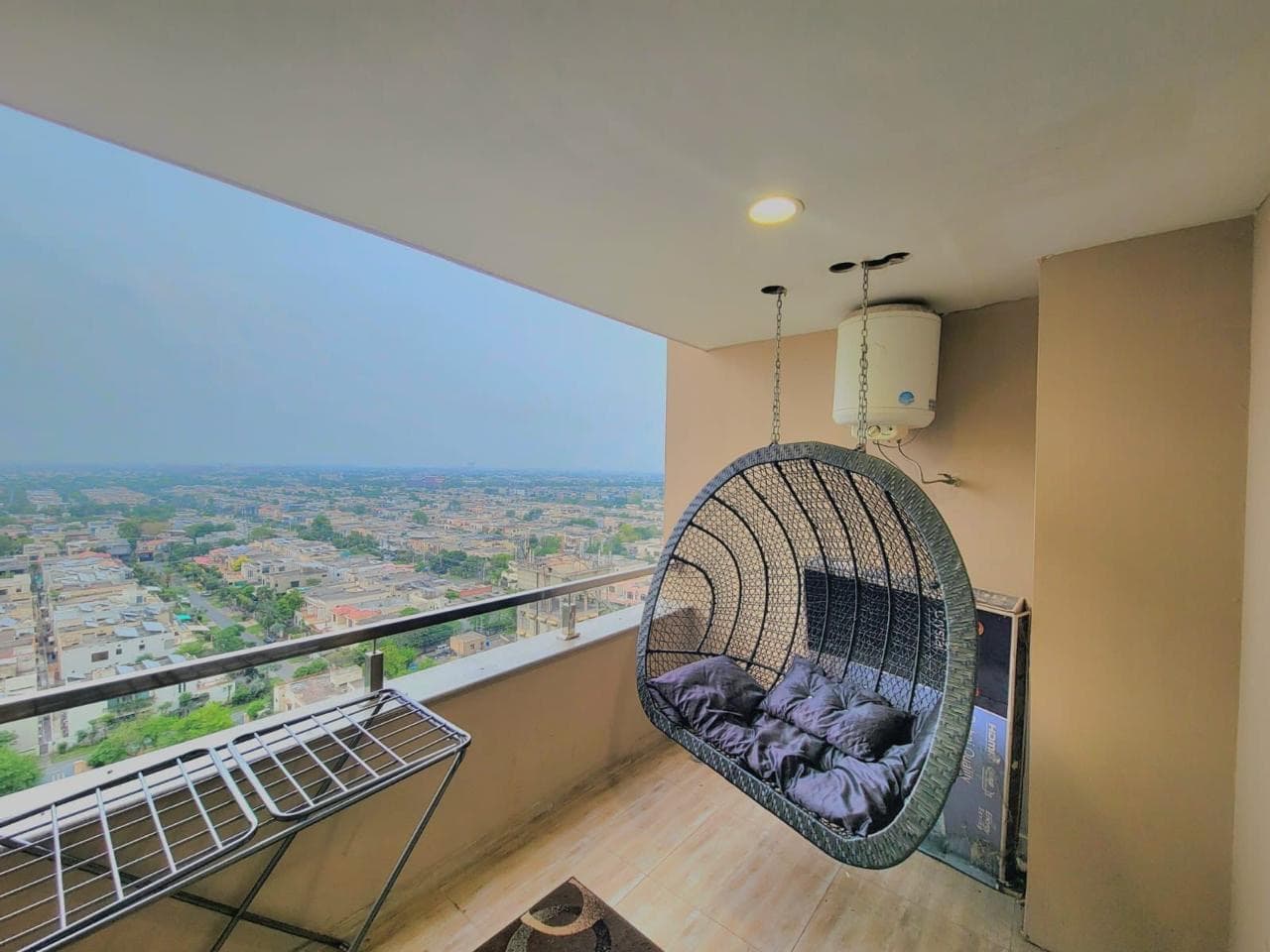 Gold Crest One Bed at Gold Crest, DHA Phase 4, photo 11