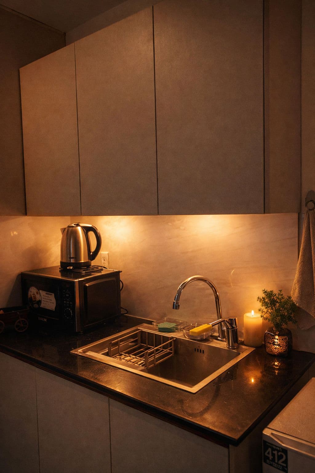 Studio Apartment - Park House Gulberg at Park House, Gulberg — photo 8