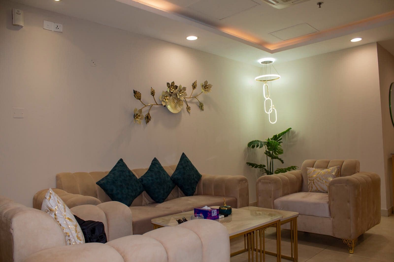 Gold Crest 2BHK Champagne at Gold Crest, DHA Phase 4, photo 4