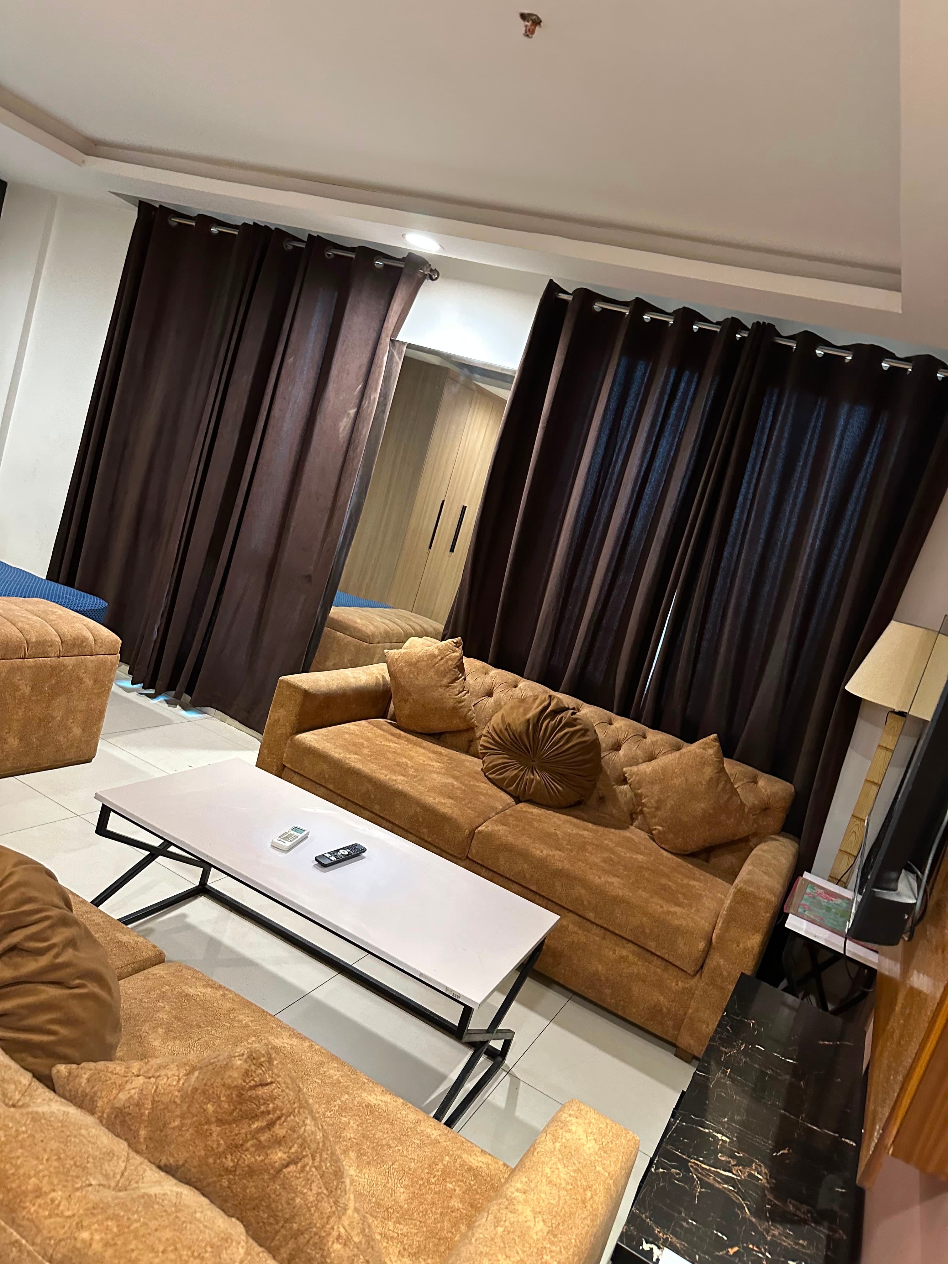 Gold Crest Classic 1 Bedroom at Gold Crest — photo 5