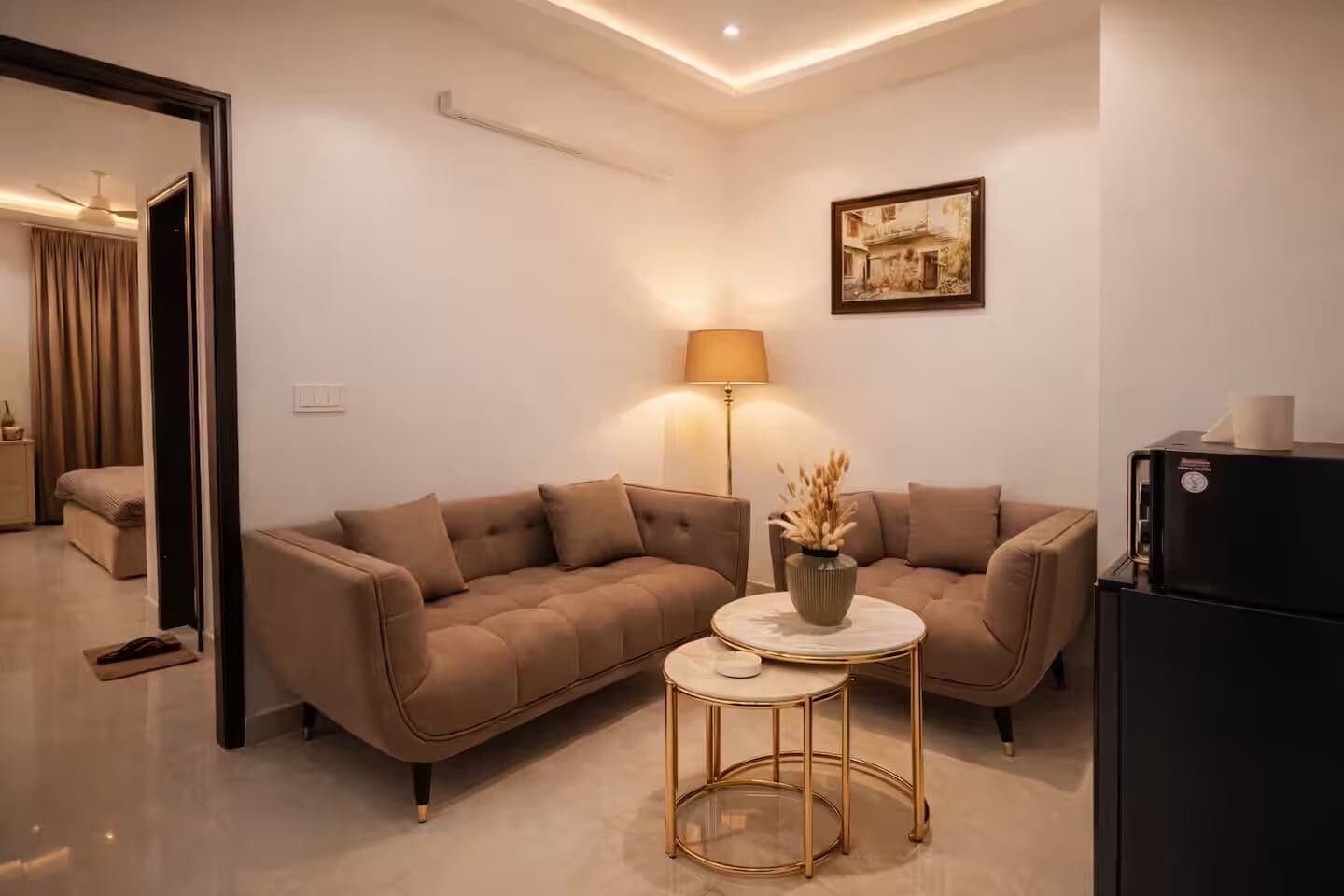 Taupe One Bed at Park House, Gulberg, photo 5