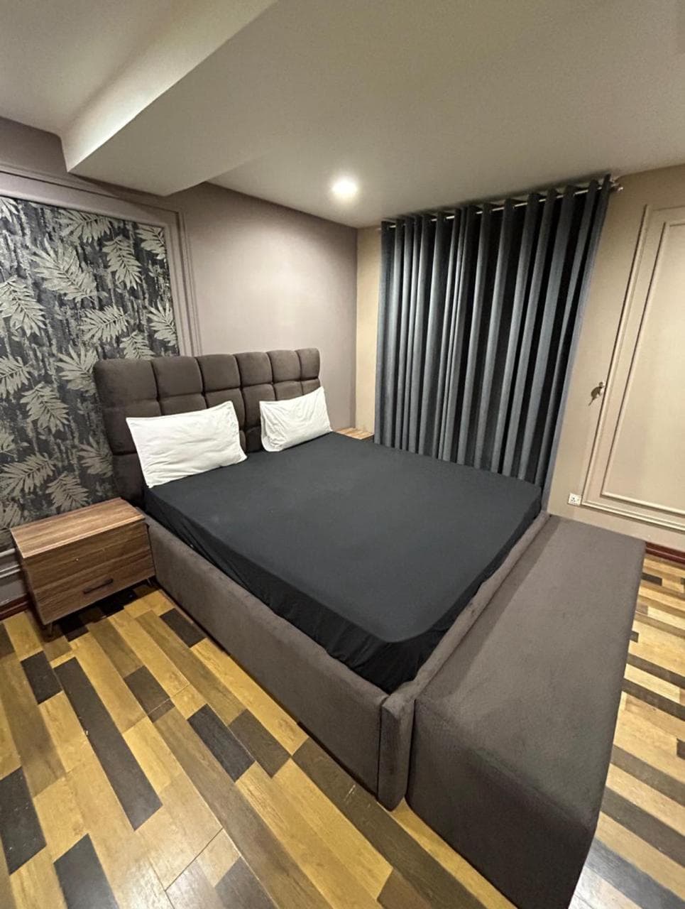 Gold Crest 1BHK Dark Theme at Gold Crest, DHA Phase 4 — photo 6