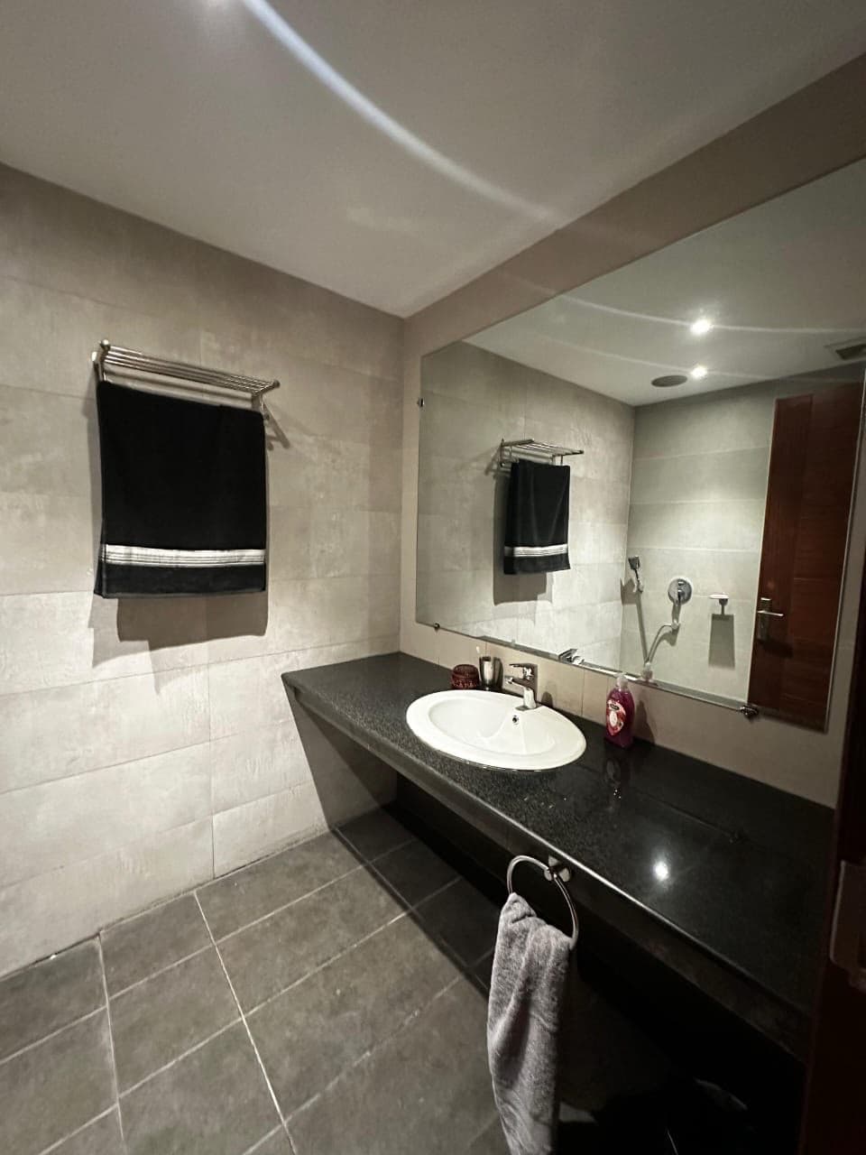 Open Plan One Bed at Indigo, Gulberg — photo 9