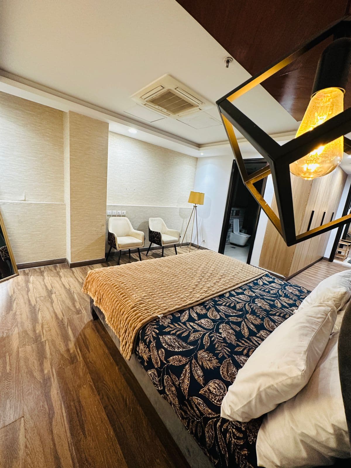 3 BHK Furnished Apartment in Goldcrest DHA Lahore at Gold Crest, DHA Phase 4 — photo 12