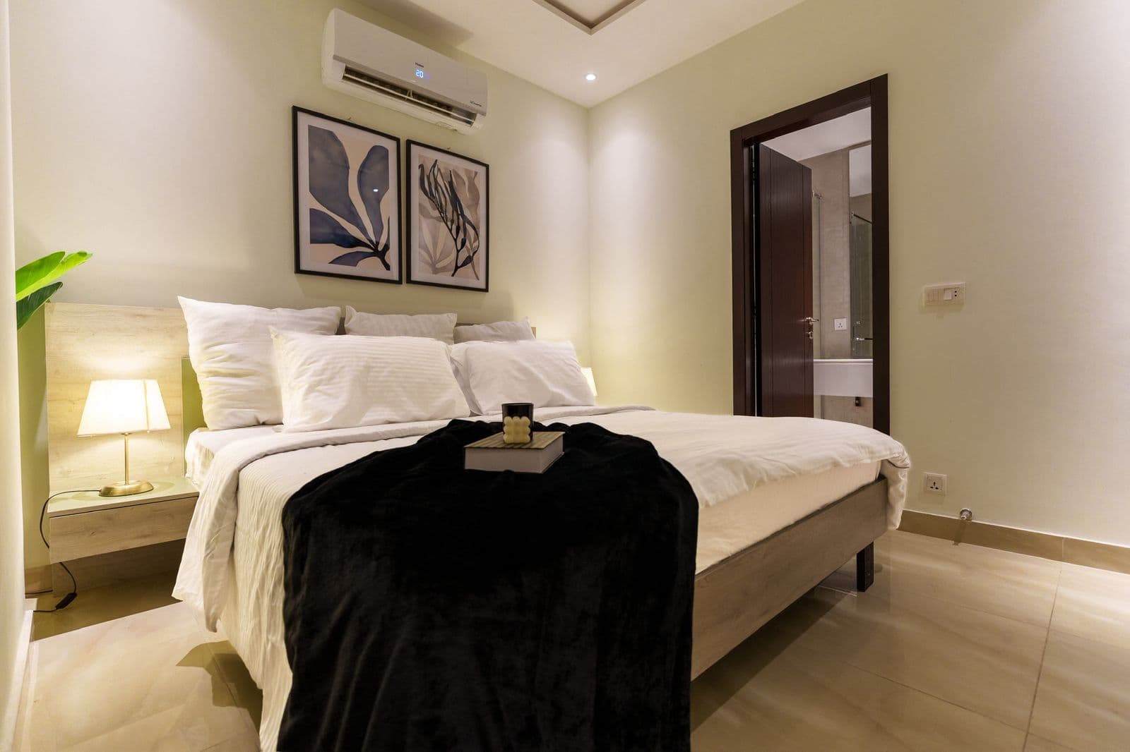 Zameen Aurum 2BHK - Aurum Heaven at Zameen Aurum, Gulberg — photo 11