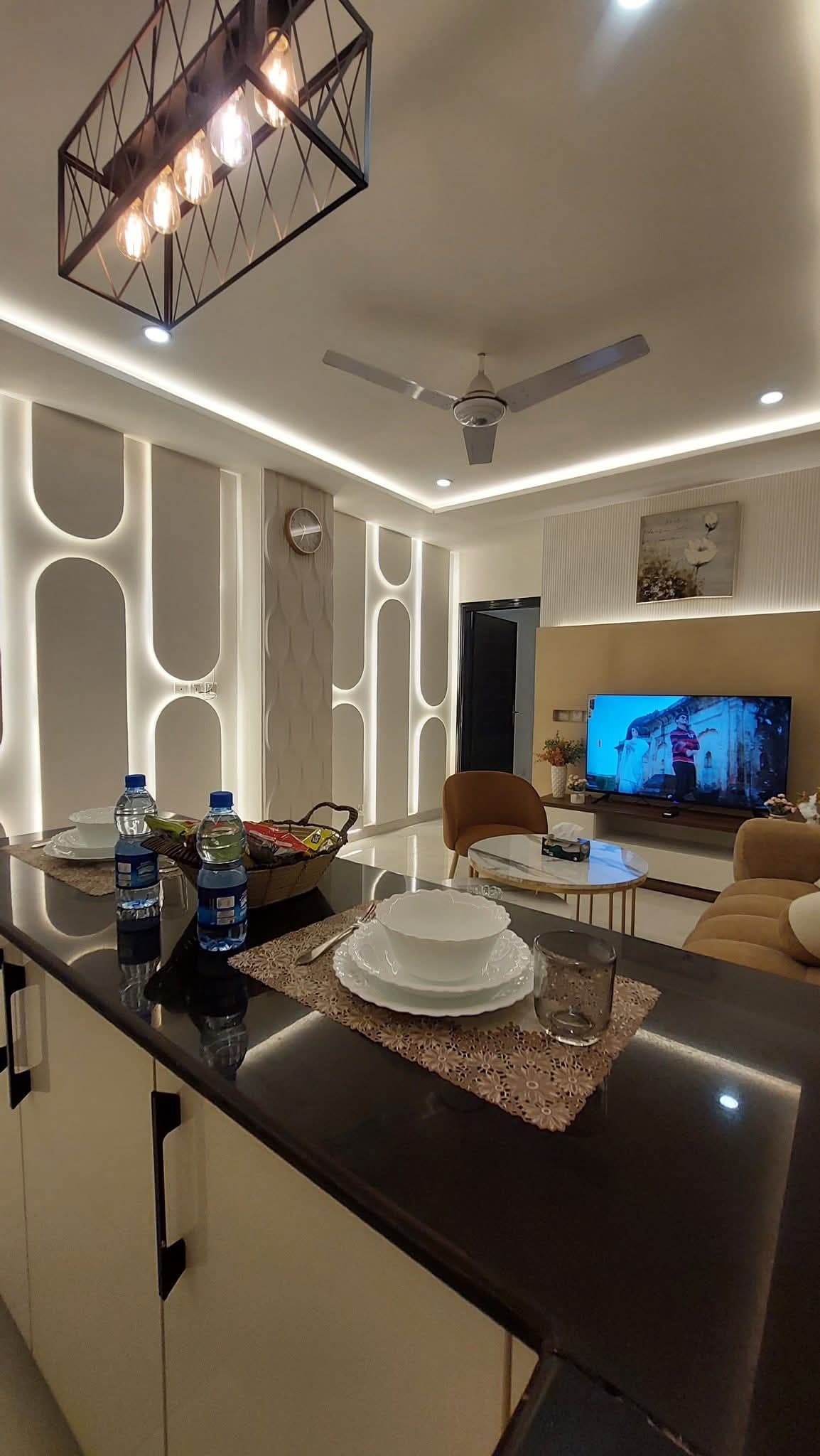Zameen Opal - 1BHK at Zameen Opal, Johar Town — photo 2