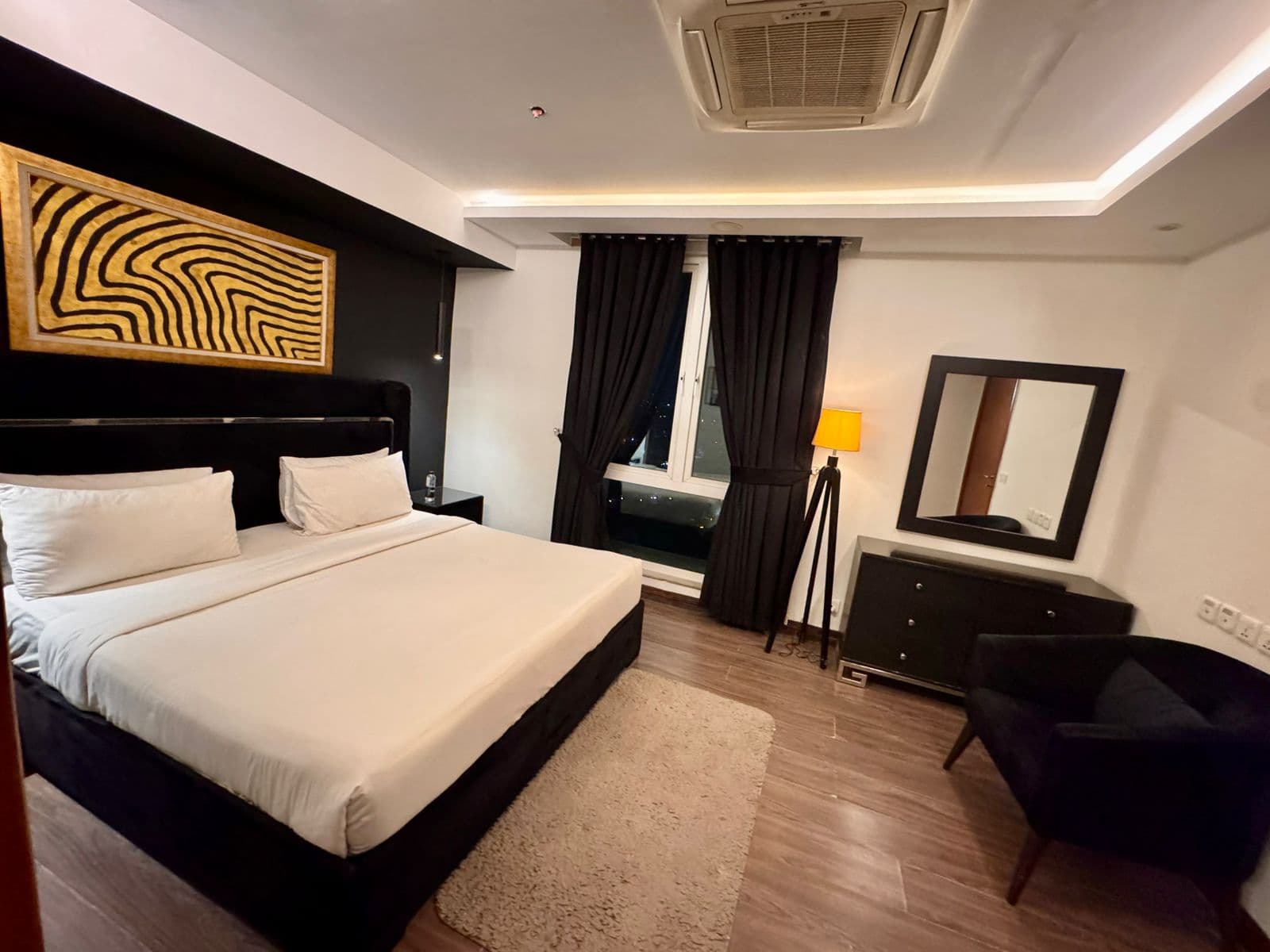 2 BHK - Gold Crest Apartment at Gold Crest — photo 4